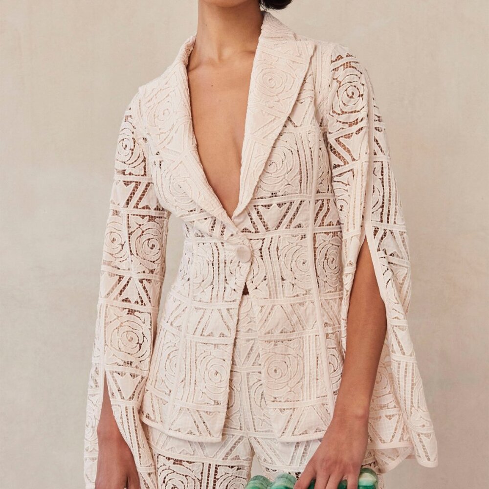 Cult Gaia Carlotta Blazer Gardenia - Size 0 fits like a 2 - 4